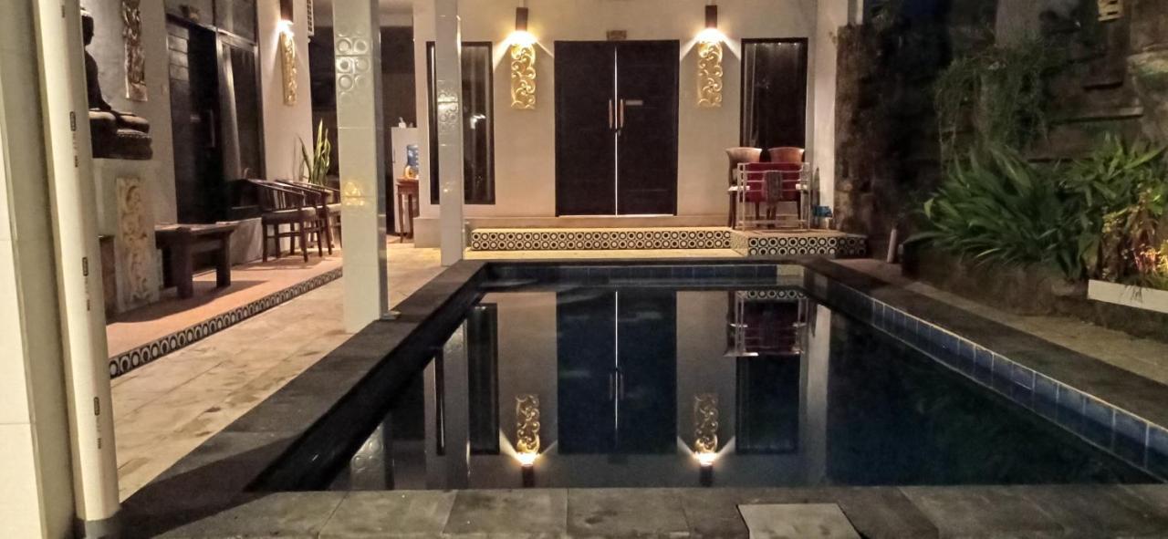Khrisna Sunrise Homestay Tulamben Екстер'єр фото