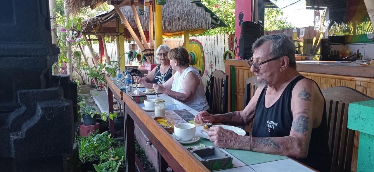 Khrisna Sunrise Homestay Tulamben Екстер'єр фото