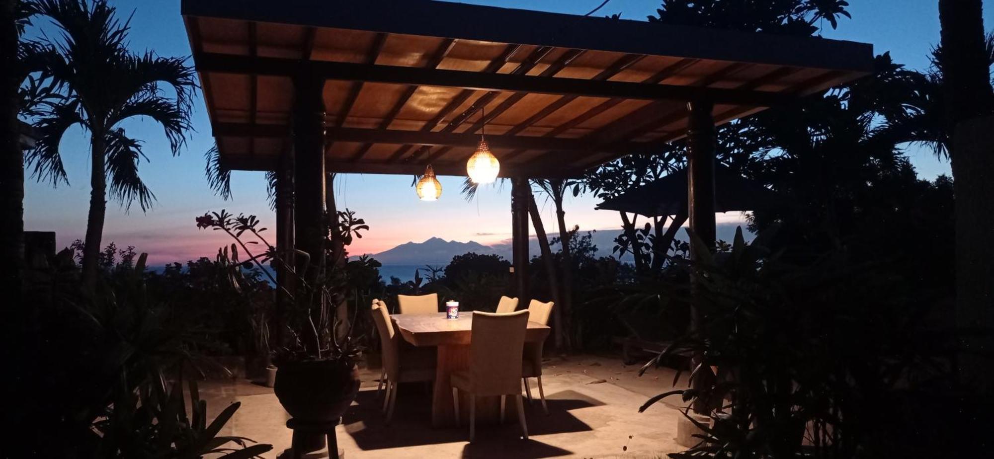 Khrisna Sunrise Homestay Tulamben Екстер'єр фото